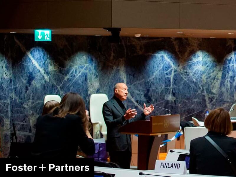 Norman Foster addresses the 1st United Nations Forum